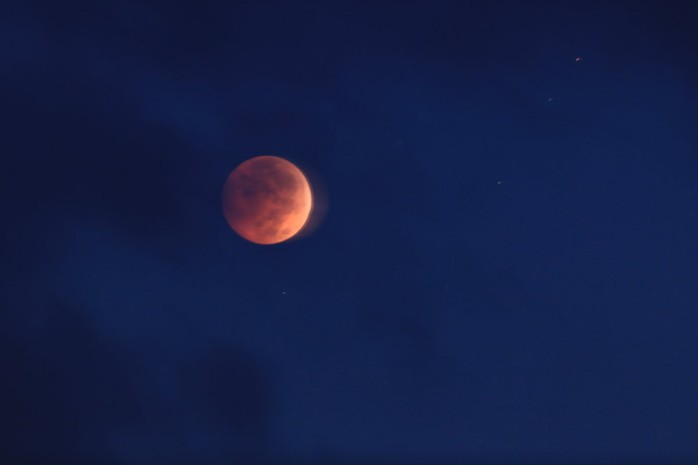 Măt trăng máu được chụp từ Pennsylvania. Ảnh: Brad Jones 