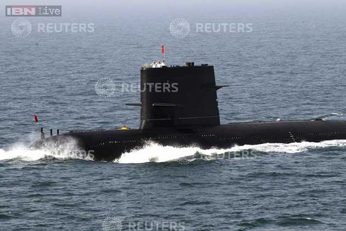 Ngoài chiến đấu cơ, quân đội Trung Quốc còn gặp sự cố với tàu ngầm. Ảnh: Reuters