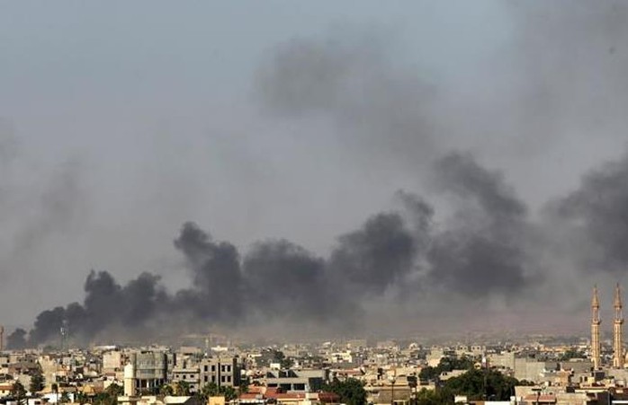 Chính phủ Libya cảnh báo nguy cơ đất nước  sụp đổ nếu các cuộc giao tranh vẫn tiếp diễn. Ảnh: Reuters