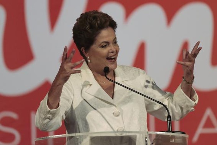 Bà Dilma Rousseff phát biểu trong buổi họp báo sau cuộc bỏ phiếu hôm 5-10. Ảnh: Reuters