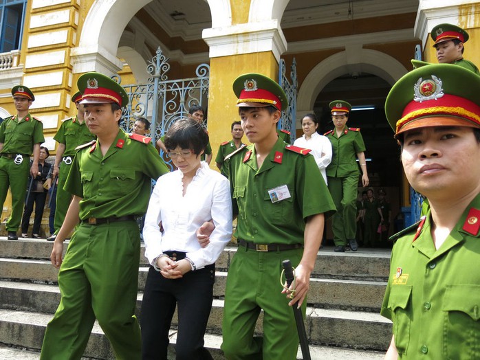 Bị cáo Huỳnh Thị Huyền Như  tại phiên tòa ngày 14-1