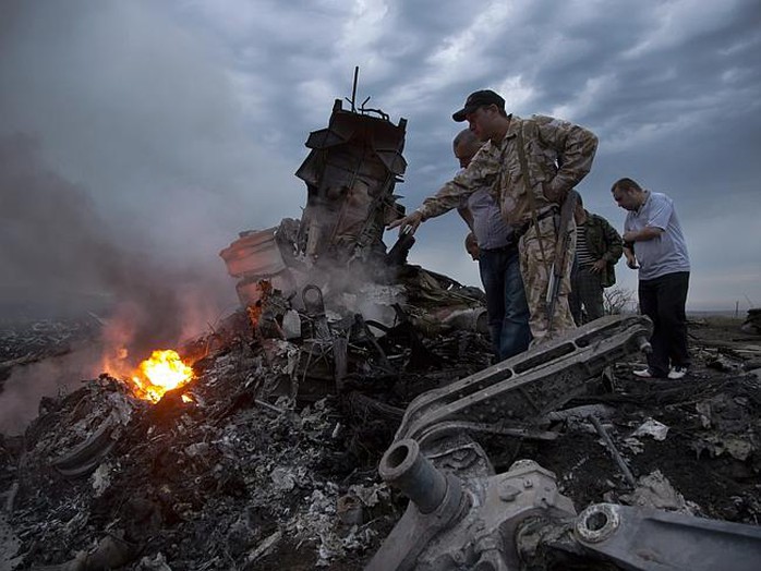 Thủ tướng Úc đề nghị ông Putin xin lỗi và bồi thường gia đình các nạn nhân MH17