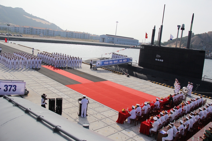 Toàn cảnh buổi lễ tiếp nhận Tàu ngầm HQ-182 Hà Nội