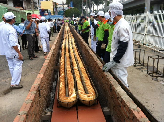 Hoàn tất công đoạn nướng bánh