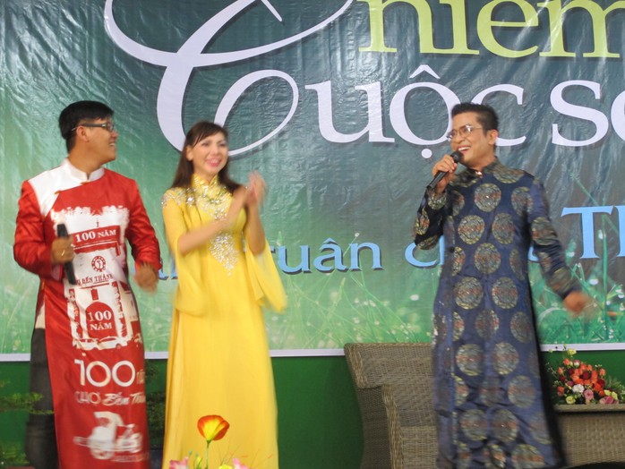 MC Thanh Bạch hài hước