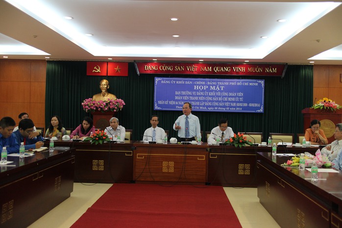 Ông Nguyễn Hoàng Năng, Bí thư Đảng ủy Khối Dân Chính Đảng TP HCM, phát biểu chỉ đạo tại buổi họp mặt