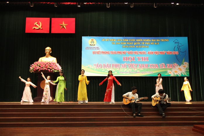 Hội thi áo dài phụ nữ Việt Nam xưa và nay do CĐ Viên chức TP tổ chức