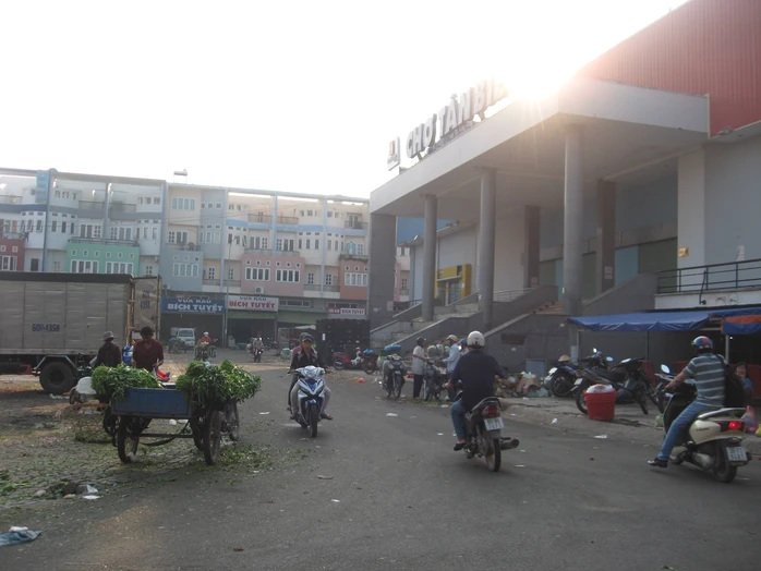 Khu chợ Tân Biên nơi xảy ra vụ việc náo loạn