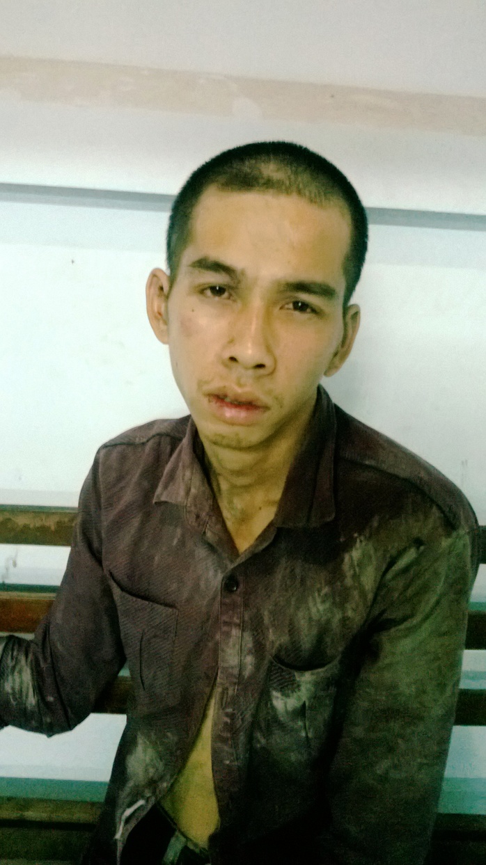 Lê Nguyễn Hữu Toàn, bị nhóm “săn bắt cướp” quận Tân Bình bắt nóng sau khi giật tài sản người dân.