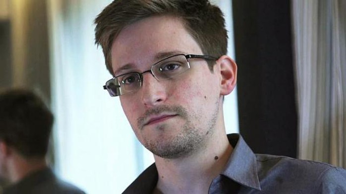 Snowden gửi lời chúc mừng đến báo Washington Post của Mỹ và Guardian của Anh. Ảnh: Reuters