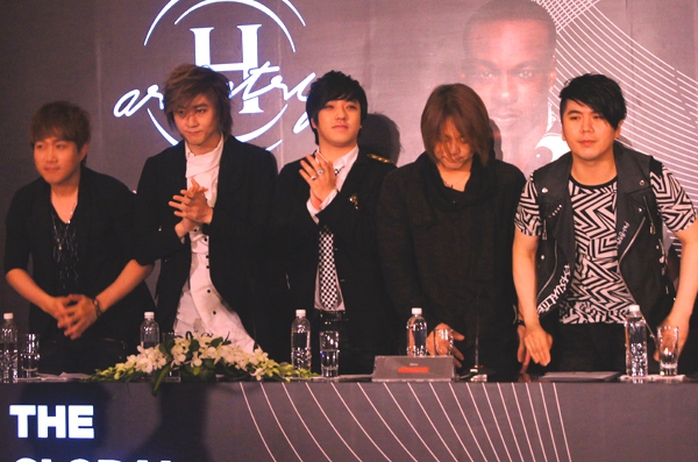 Ban nhạc rock Hàn Quốc Nemesis cũng tham gia đêm nghệ thuật H-Artistry