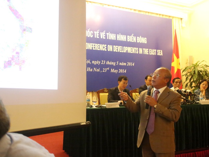Ông Đỗ Văn Hậu cho biết Việt Nam đã triển khai các hoạt động thăm dò, khai thác dầu khí trong vùng biển thuộc chủ quyền của mình từ những năm 60, 70 của thế kỷ 20