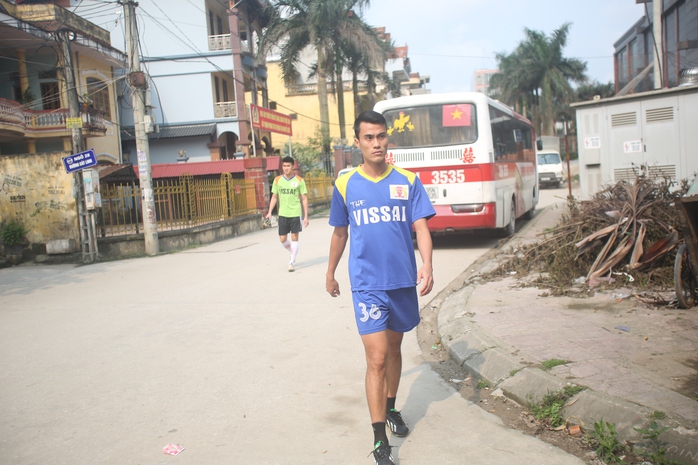 Phước Tứ, cầu thủ từng bị V. Ninh Bình cho nghỉ thi đấu một số trận ở V-League vì có những dấu hiệu bất thường