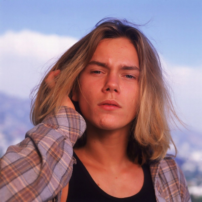 Cái chết của nam diễn viên điển trai River Phoenix ở tuổi 23 để lại nhiều tiếc nuối