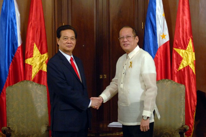 Tổng thống Cộng hòa Philippines Benigno S. Aquino III và Thủ tướng Chính phủ Nguyễn Tấn Dũng đã có buổi hội đàm hẹp tại Phủ Tổng thống Aquino tại Thủ đô Manila