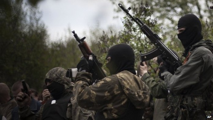 Quân đội Ukraine đã mở chiến dịch tấn công lực lượng nổi dậy tại thành phố Slavyansk ở miền Đông. Ảnh: AP