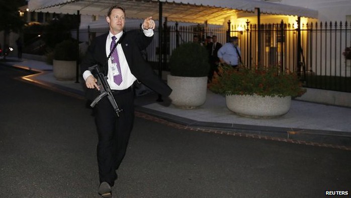 Hành động ngay khi phát hiện có kẻ đột nhập Nhà Trắng. Ảnh: Reuters