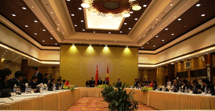 Phó Thủ tướng, Bộ trưởng Ngoại giao Phạm Bình Minh và Ủy viên Quốc vụ Quốc vụ viện Trung Quốc Dương Khiết Trì đồng chủ trì Phiên họp lần thứ 7 Ủy ban Chỉ đạo Hợp tác song phương Việt Nam - Trung Quốc