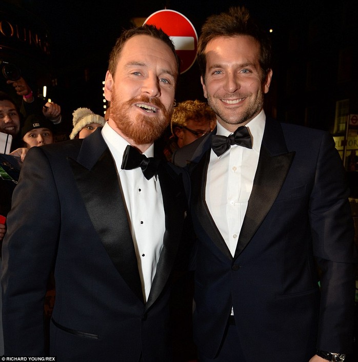 Bradley Cooper và Michael Fassbender