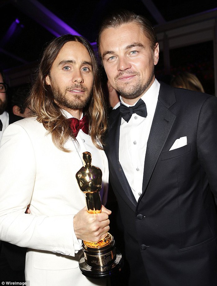 Leonardo chụp ảnh cùng Jared Leto