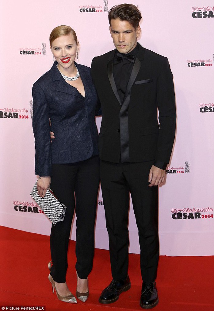 Scarlett Johansson và Romain Dauriac