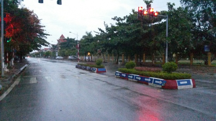 Mới 18 giờ thị xã Quảng Yên (Quảng Ninh) đã không một bóng người
