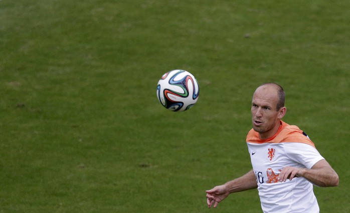 Robben tự tin đòi nợ Tây Ban Nha vào rạng sáng 14-6