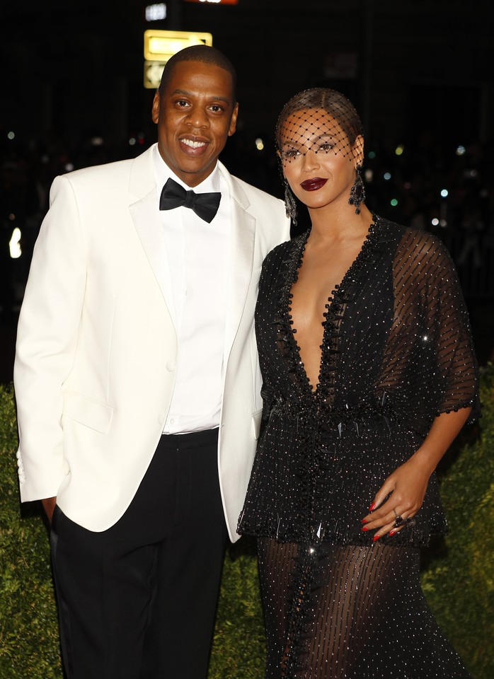 Vợ chồng Jay Z - Beyoncé đến dự Met Gala. Ảnh: Reuters