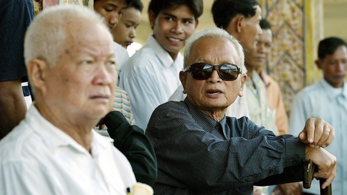 Khieu Samphan (trái) và Nuon Chea. Ảnh: Reuters