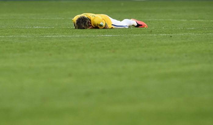 Neymar như chết đi vì vui sướng!