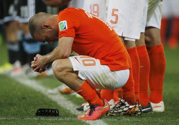 Nỗi thất vọng của Sneijder và đồng đội