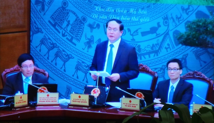 Bộ trưởng Bộ Công an Trần Đại Quang (đứng) phát biểu tại Hội nghị trực tuyến toàn quốc của Chính phủ với các địa phương sáng 29-12