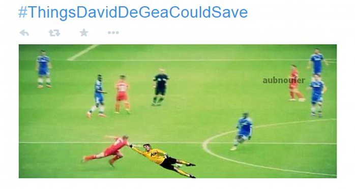 De Gea bay người đỡ Gerrard khỏi ngã sau cú trượt chân kinh điển