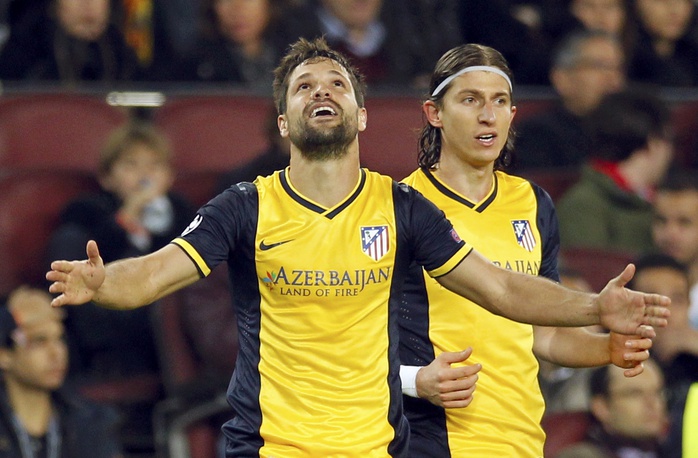 Diego lập một siêu phẩm giúp Atletico Madrid giành rất nhiều lợi thế ở trận lượt về