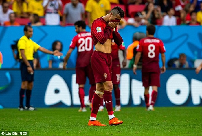 Ronaldo thất vọng vì đội nhà không vào vòng 2 dù thắng Ghana