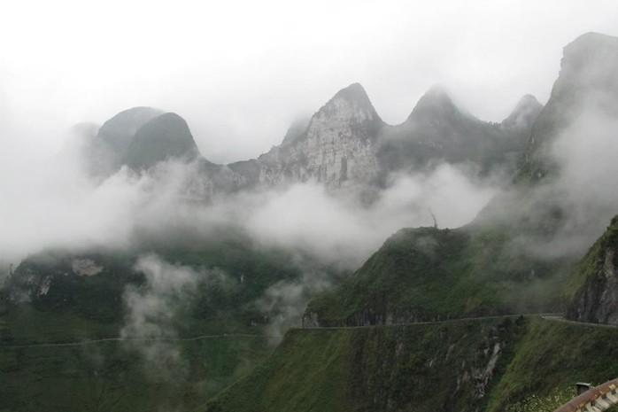 Trên đỉnh Mã Pí Lèng - Hà Giang

ảnh - Tiểu Quyên