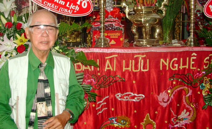 Nhà thơ kiêm soạn giả Kiên Giang