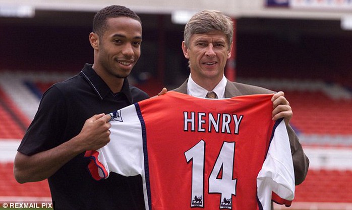 Henry ký hợp đồng giá 11 triệu bảng Anh năm 1999 với Arsenal