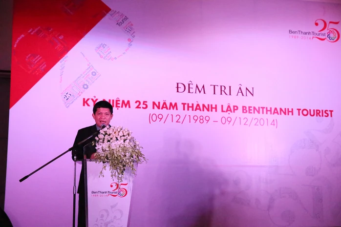 Ông Phạm Phú Quốc, Chủ tịch HĐTV Tổng Công ty Bến Thành phát biểu chỉ đạo

tại Lễ kỷ niệm 25 năm thành lập BenThanh Tourist