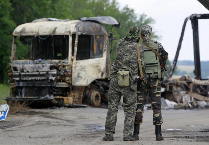 Cuộc giao tranh đã nổ ra khi phe nổi dậy từ chối hạ vũ khí. Ảnh: Reuters