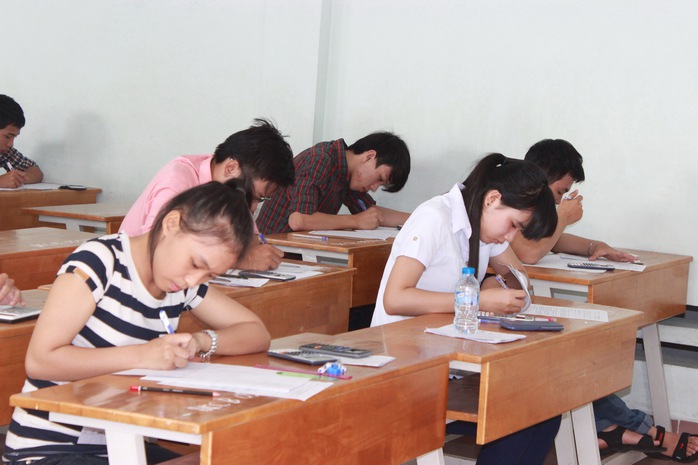 Thí sinh thi ĐH năm 2014