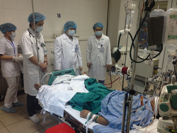 Bệnh nhân Trịnh Xuân Tư thời điểm đang nguy kịch vì cúm A/H1N1