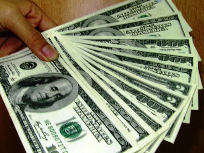 USD tại các ngân hàng bất ngờ tăng đến 40 đồng vào cuối ngày 3-6 USD tại các ngân hàng bất ngờ tăng đến 40 đồng vào cuối ngày 3-6