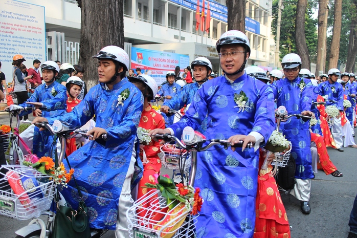 Các cặp đôi hạnh phúc ngày nên duyên