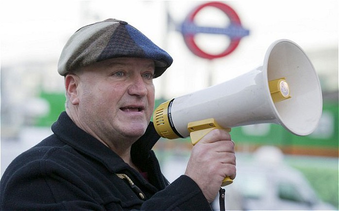 http://i.telegraph.co.uk/multimedia/archive/02849/bob-crow_2849052b.jpg