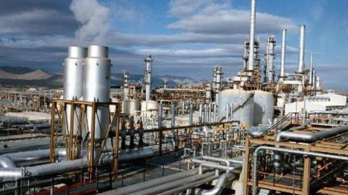File photo shows Tehran refinery