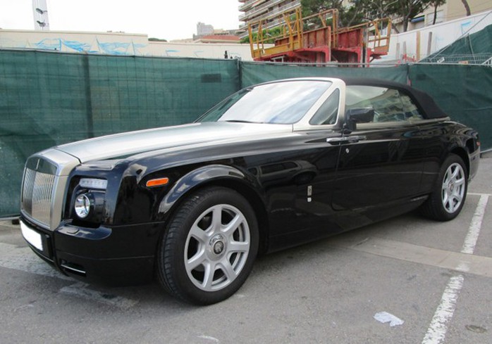 Rolls-Royce Phantom Drophead Coupe đầu tiên rất hiếm khi xuất hiện. Ảnh: Autogesport. Rolls-Royce Phantom Drophead Coupe đầu tiên rất hiếm khi xuất hiện. Ảnh: Autogesport.