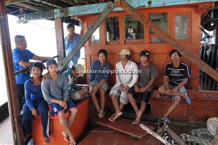 http://cdn.theborneopost.com/newsimages/2014/10/shooting-Vietnam-boat-4.jpg