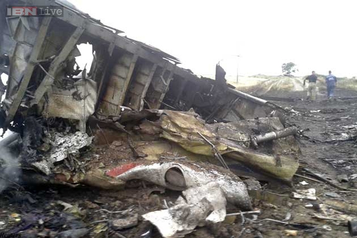 Malaysian airliner with 295 on board crashes in Ukraine near Russian border