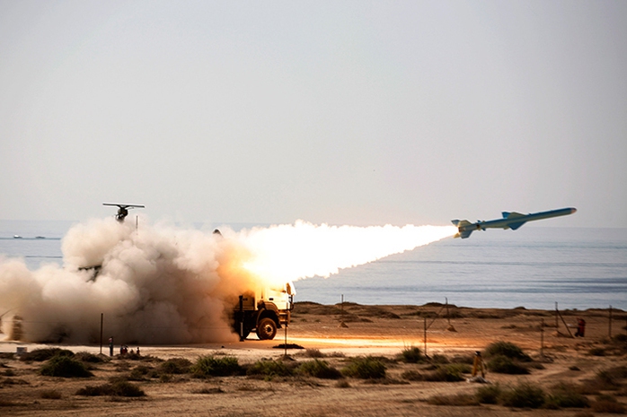 ARCHIVE PHOTO: An Iranian long-range shore-to-sea missile called Qader (Capable) is launched during Velayat-90 war game on Sea of Omans shore near the Strait of Hormuz in southern Iran (Reuters / Ebrahim Norouzi)